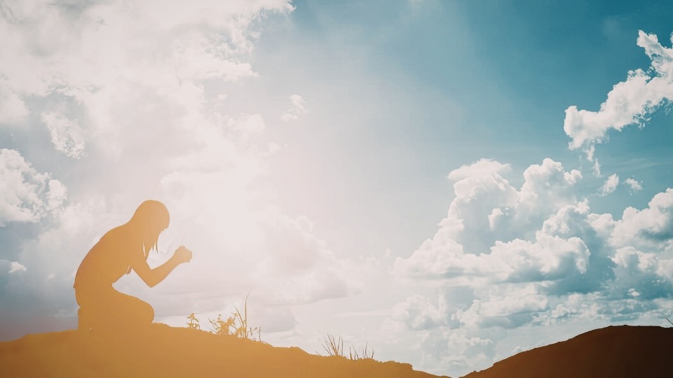 Love That Kneels (John 13:1–17, 31b–35)